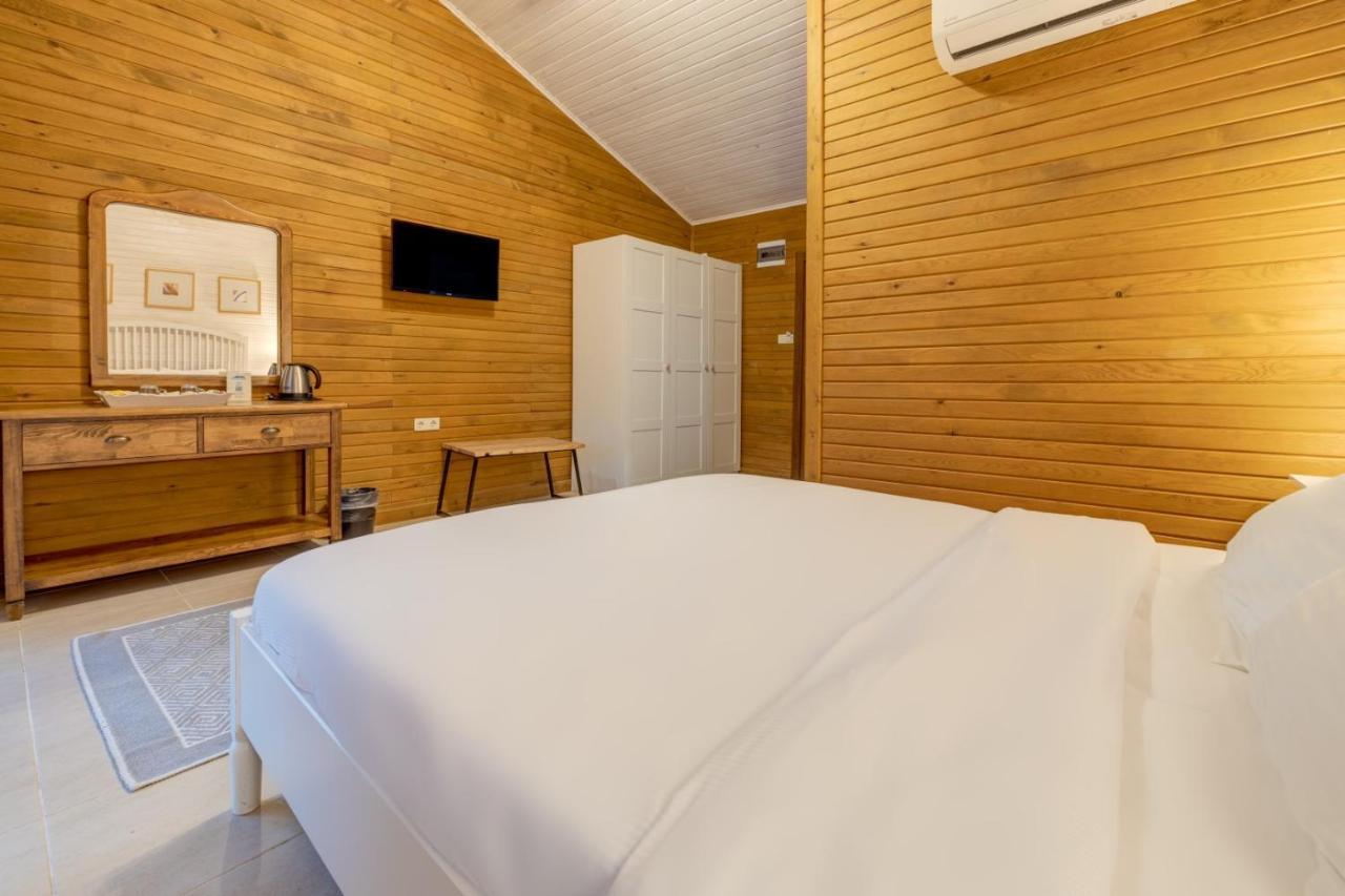 Turkuazkoey Guest House Finike Bagian luar foto