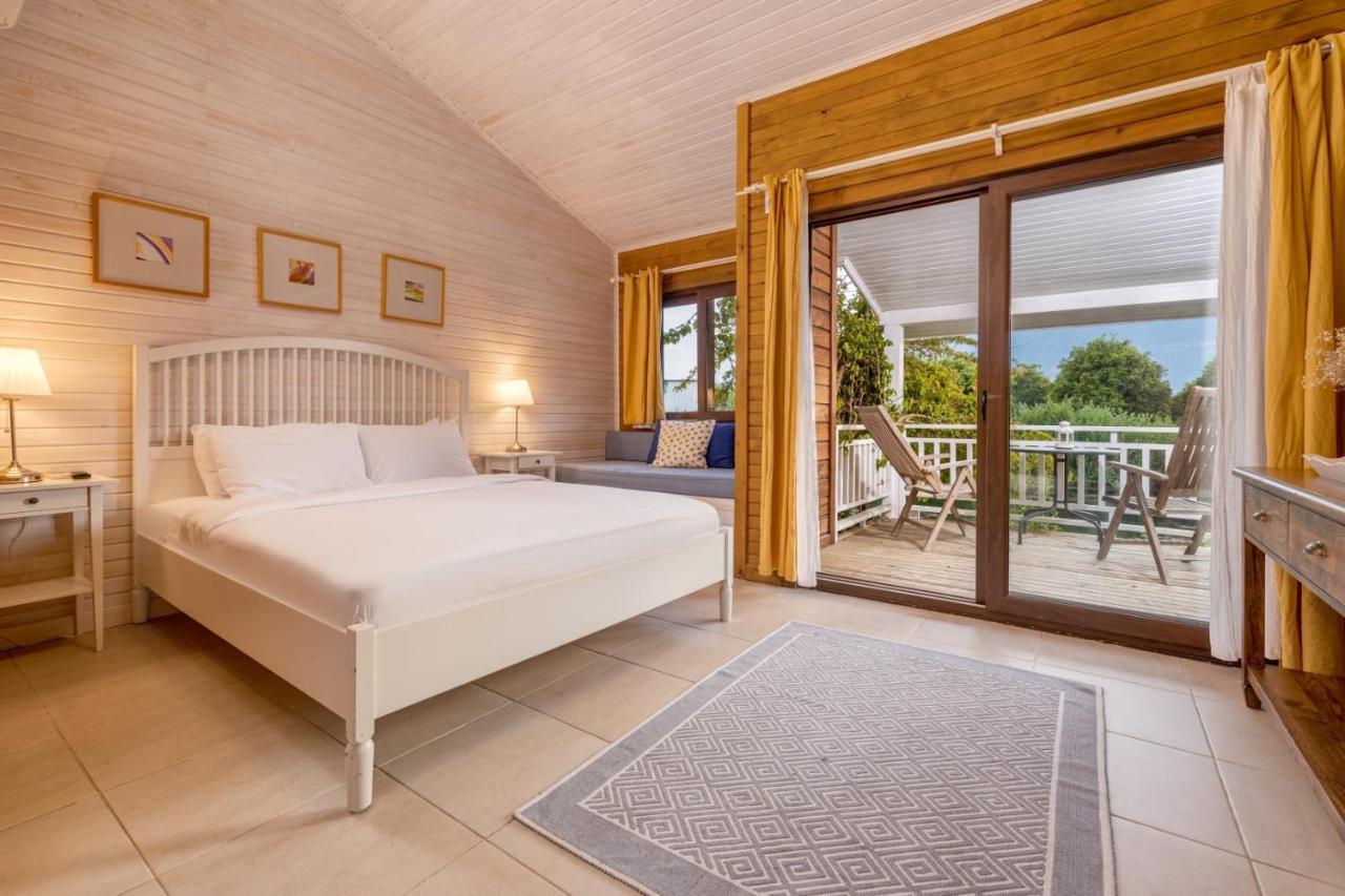Turkuazkoey Guest House Finike Bagian luar foto