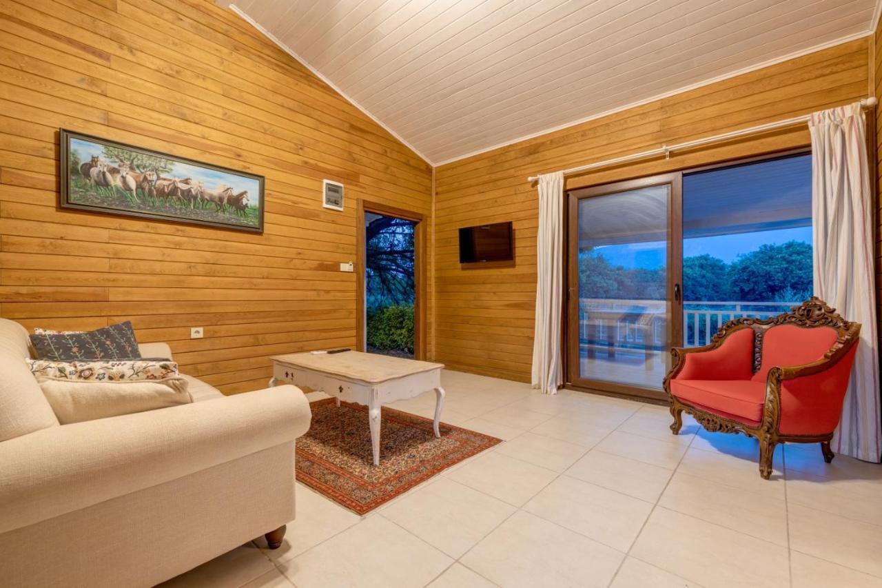 Turkuazkoey Guest House Finike Bagian luar foto